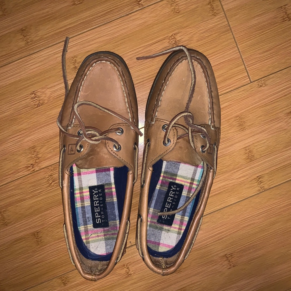 Women’s sperrys